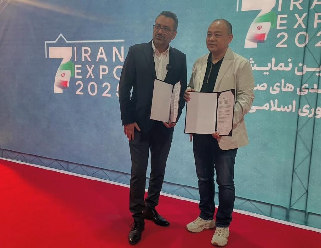 امضای تفاهم نامه همکاری بین انجمن تولیدکنندگان مستربچ و کامپاند ایران و انجمن پلاستیک شنزن چین